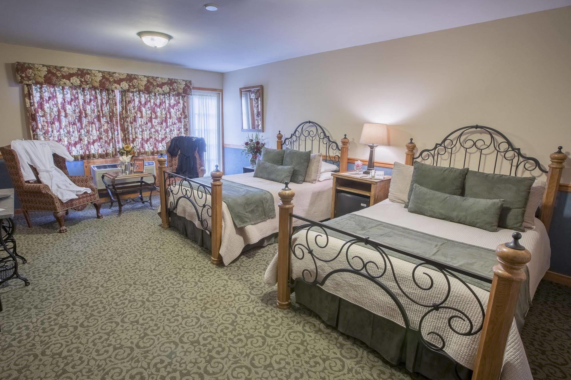 Stroudsmoor Country Inn Stroudsburg Eksteriør billede